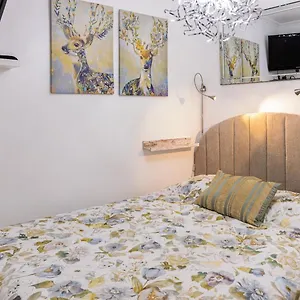 https://adica-apartment.hotels-lisbon-portugal.com