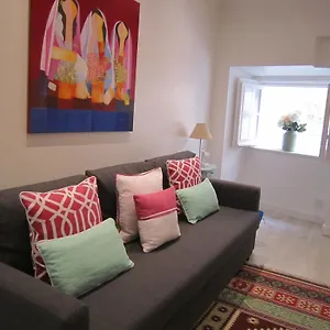 https://alfama-shabby-chic-flat.hotels-lisbon-portugal.com